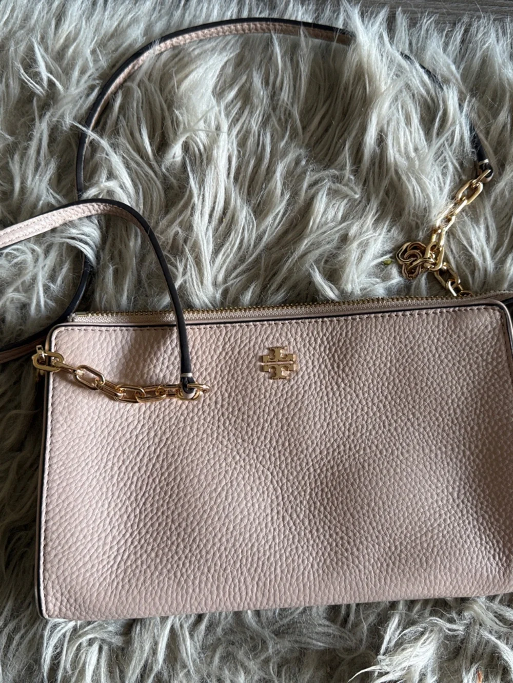 Tory Burch  Pebbled Leather Crossbody in Blush with Gold Hardware